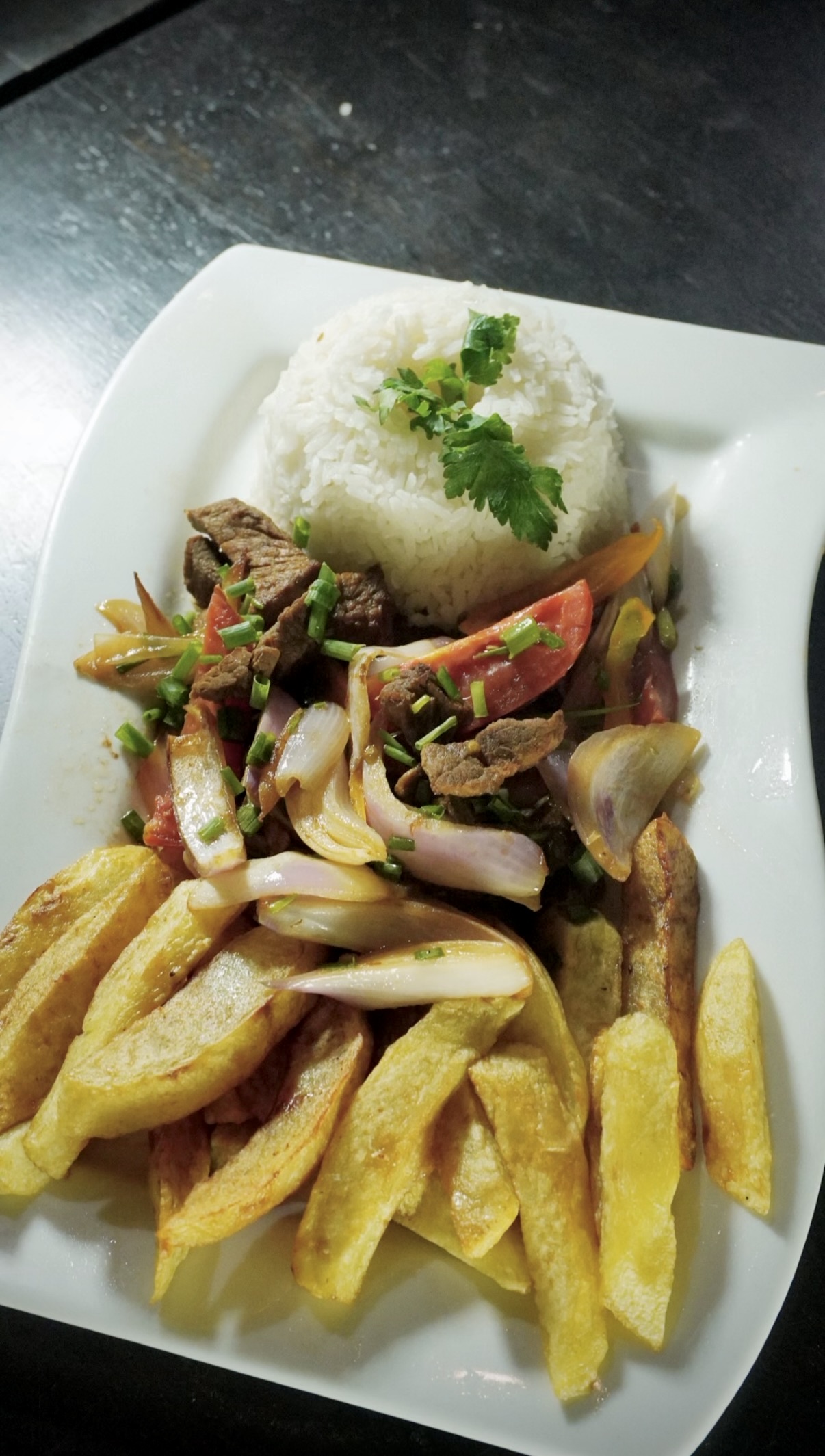 Lomo saltado