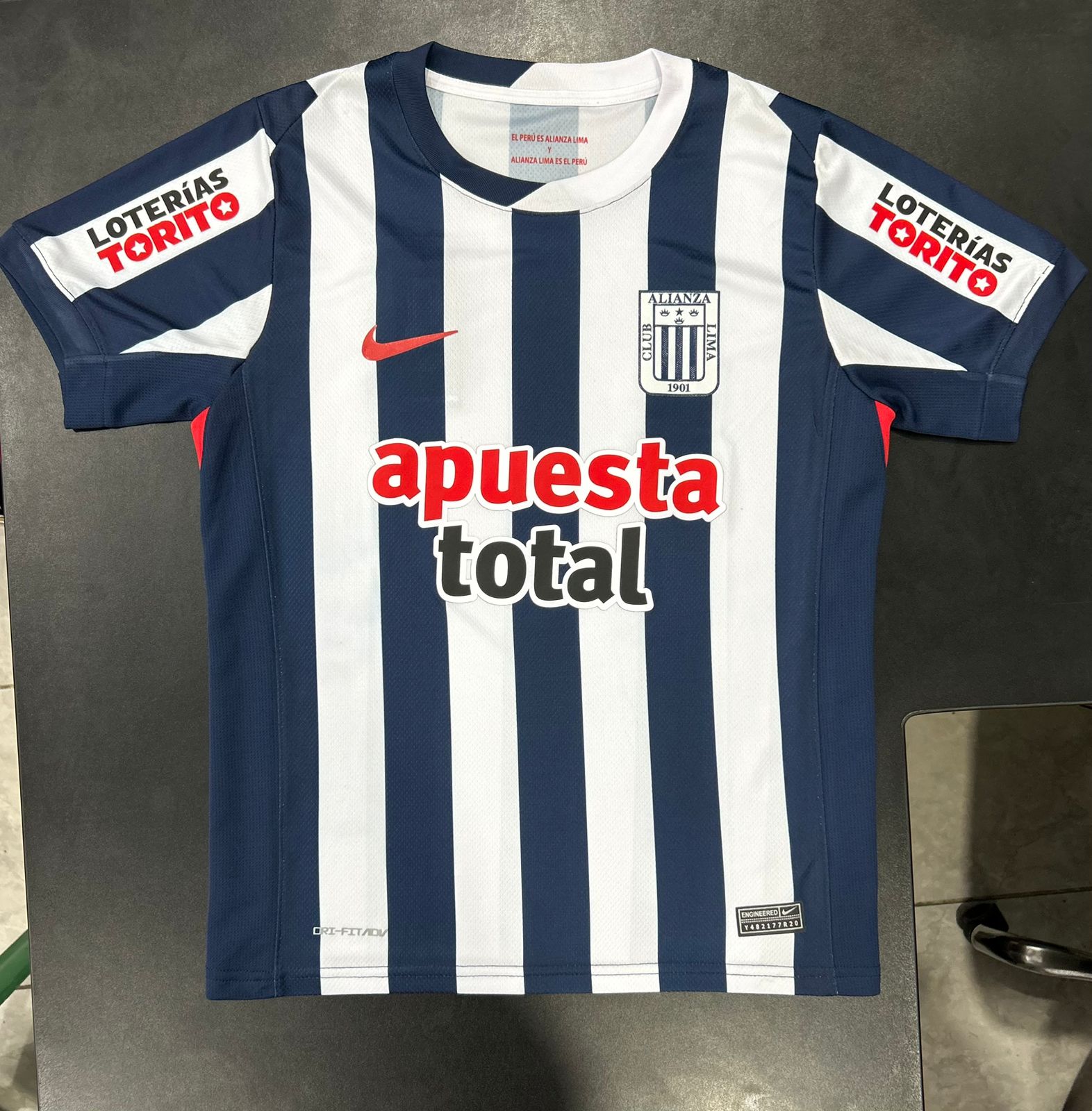 Polo del  Alianza Lima clasico
