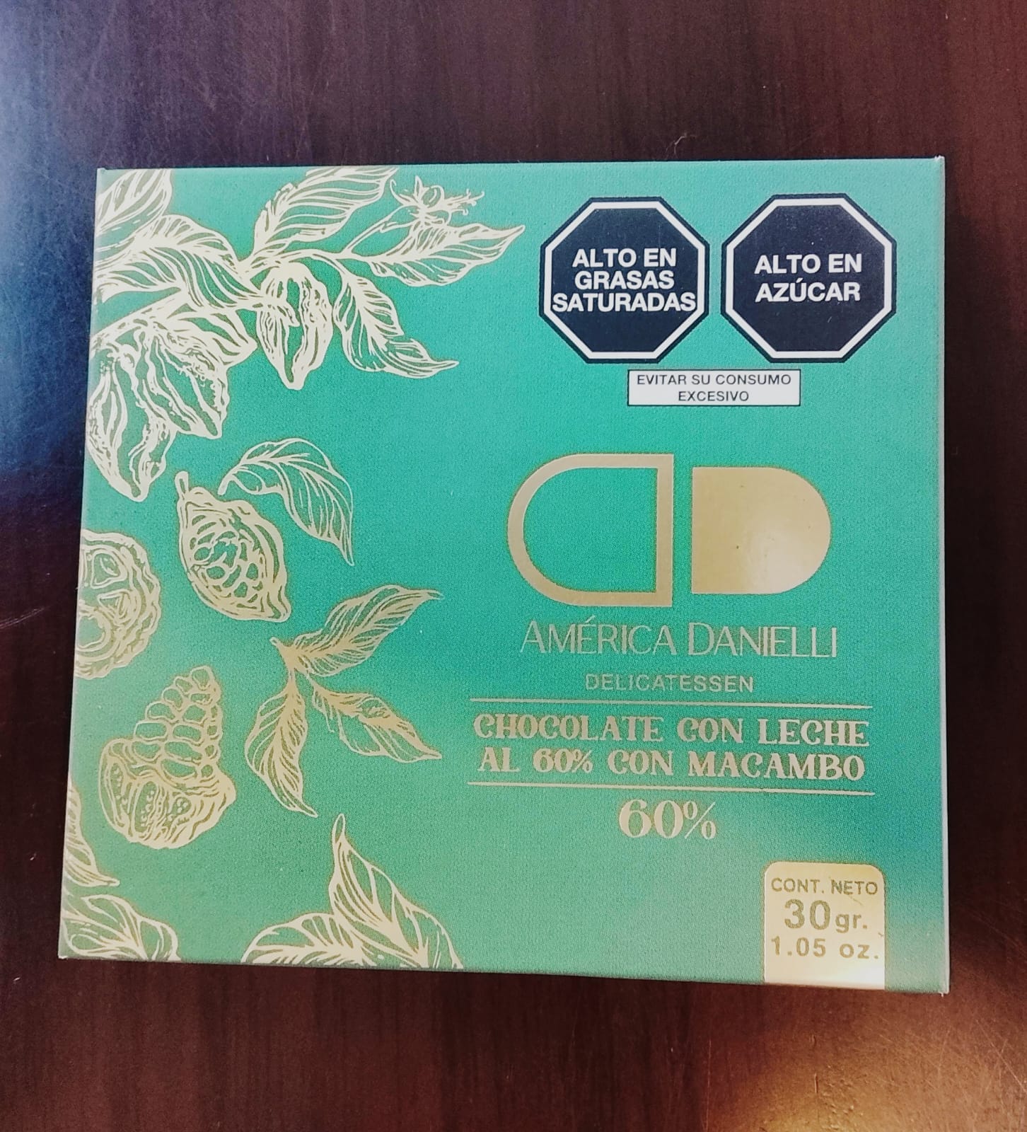 CHOCOLATE CON LECHE Y MACAMBO, 60% CACAO