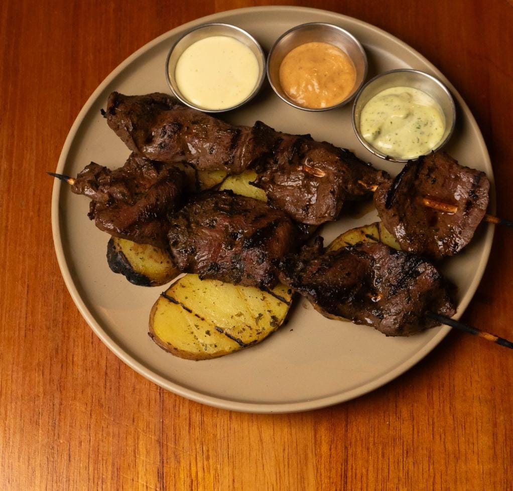 ANTICUCHOS
