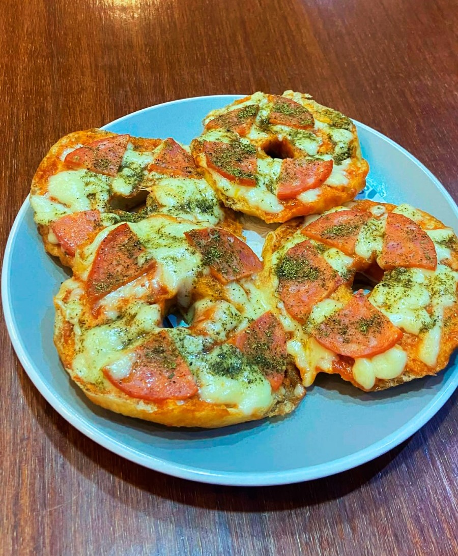 Donas Pizza Pepperoni
