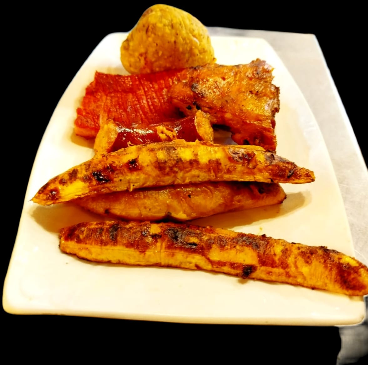 1/2 MIXTO A LA PARRILLA (CECINA - CHORIZO)