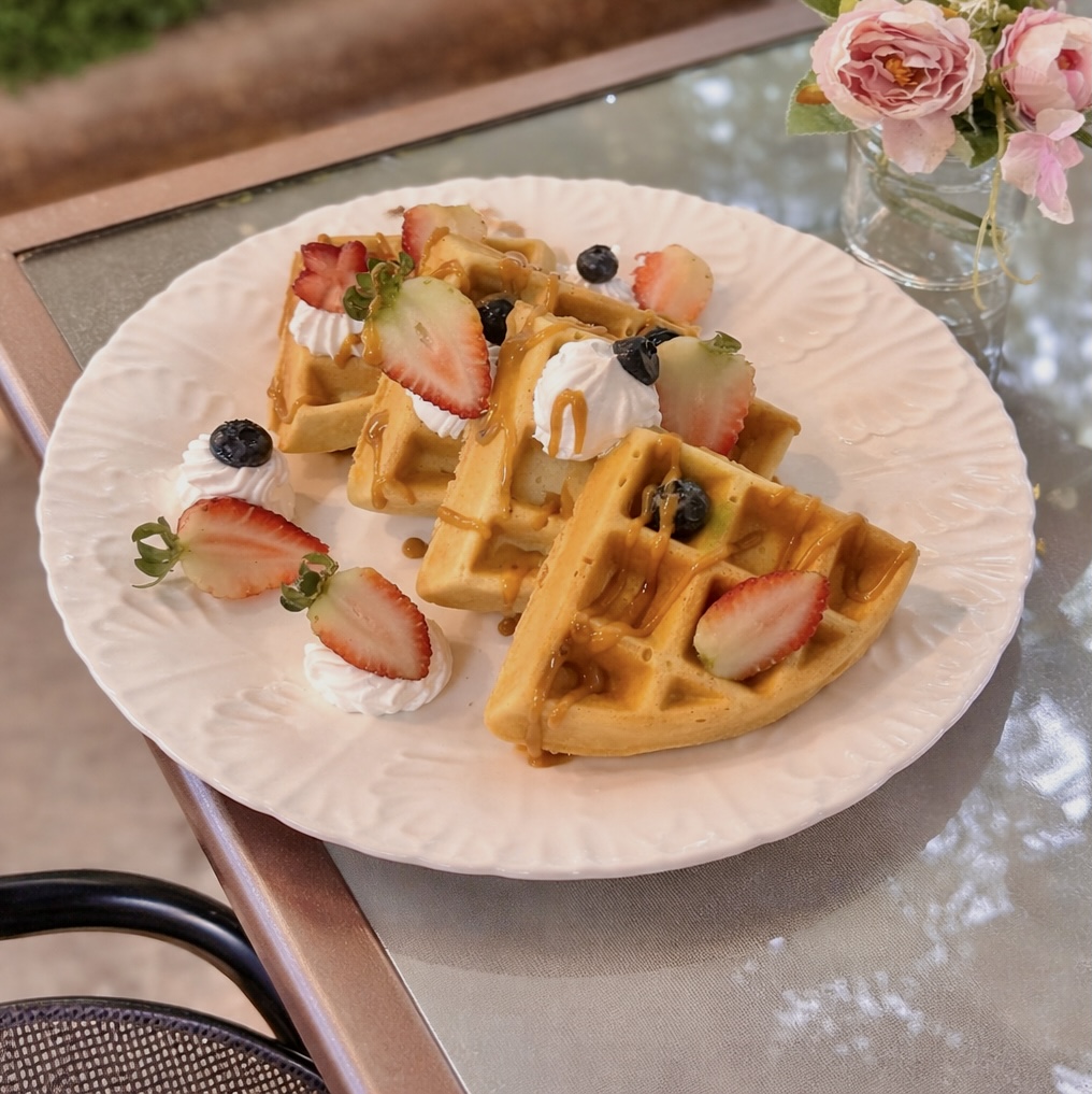 Waffle con frutos rojos