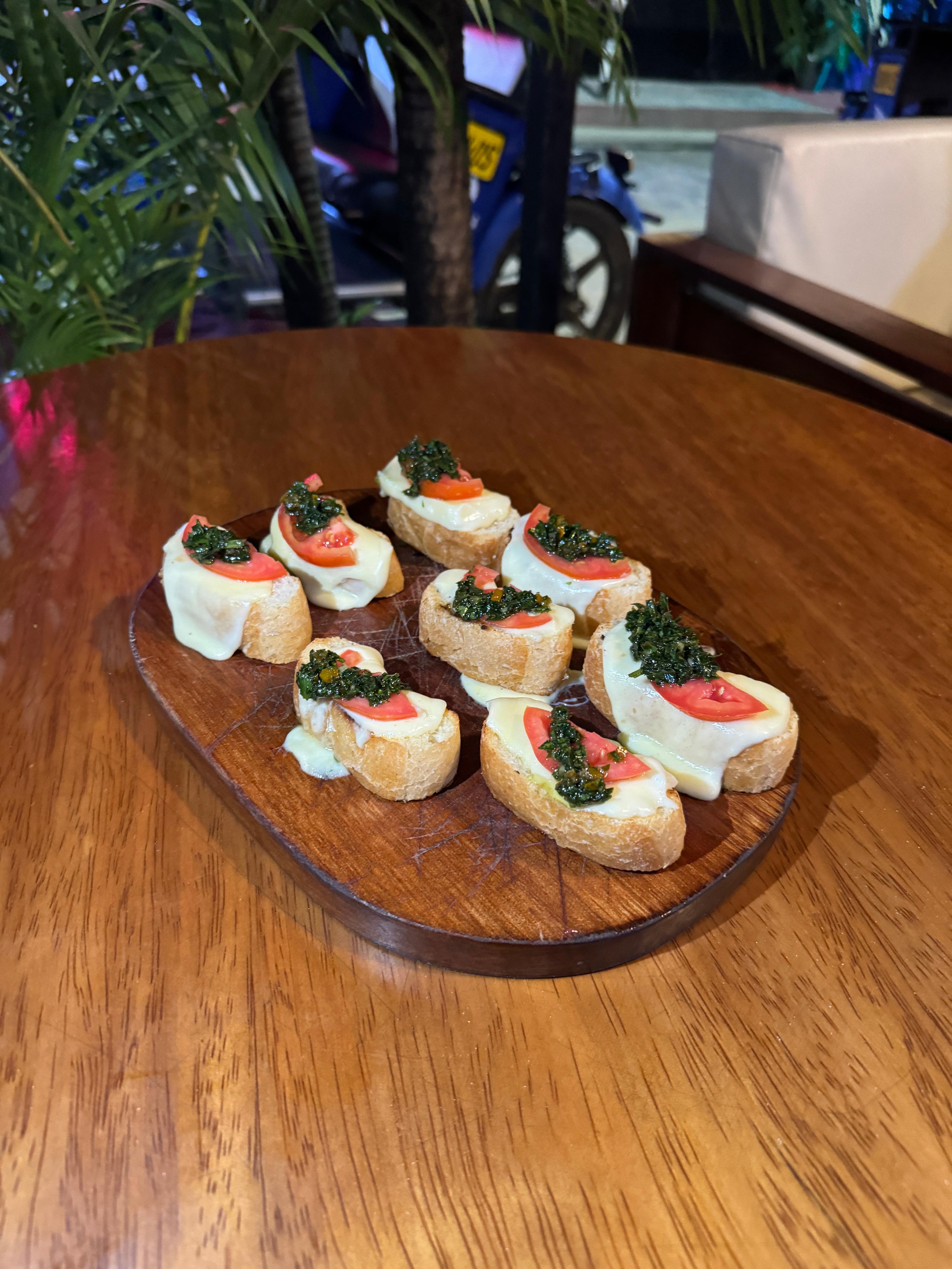 Tapita Caprese