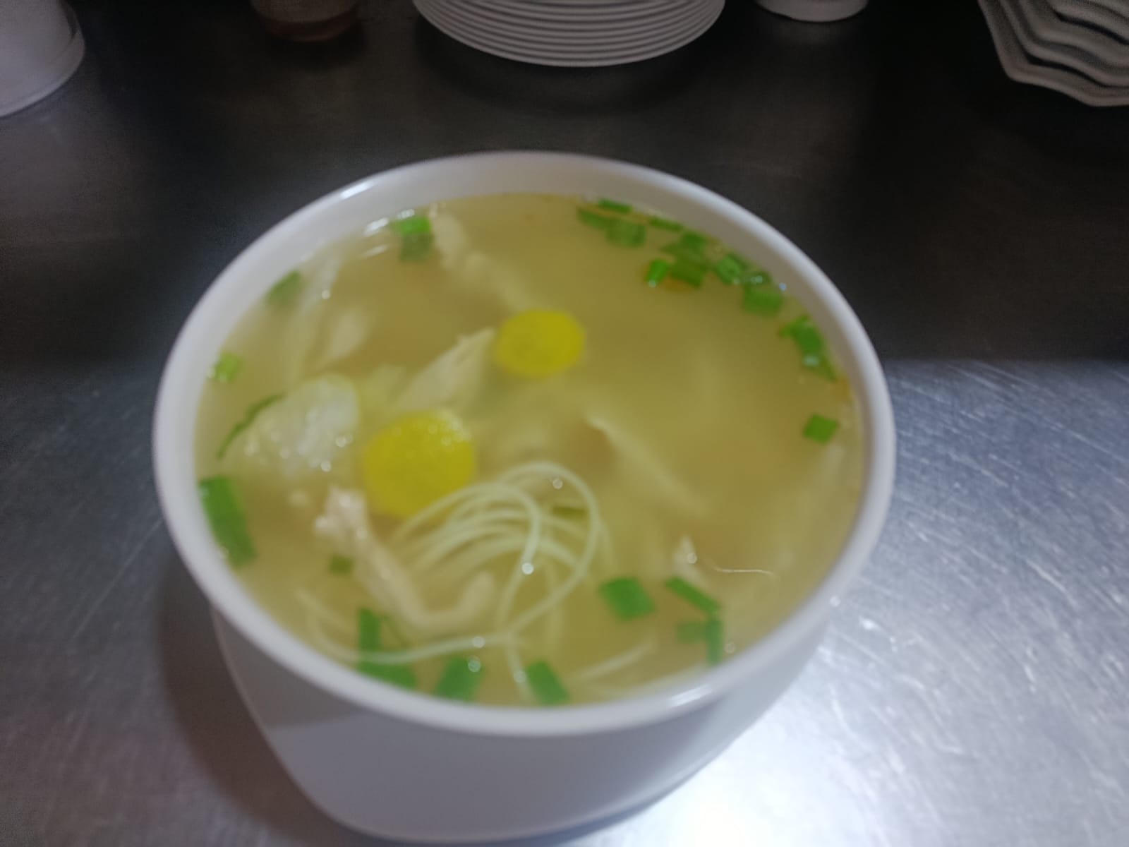 Sopa de pollo c/kion 