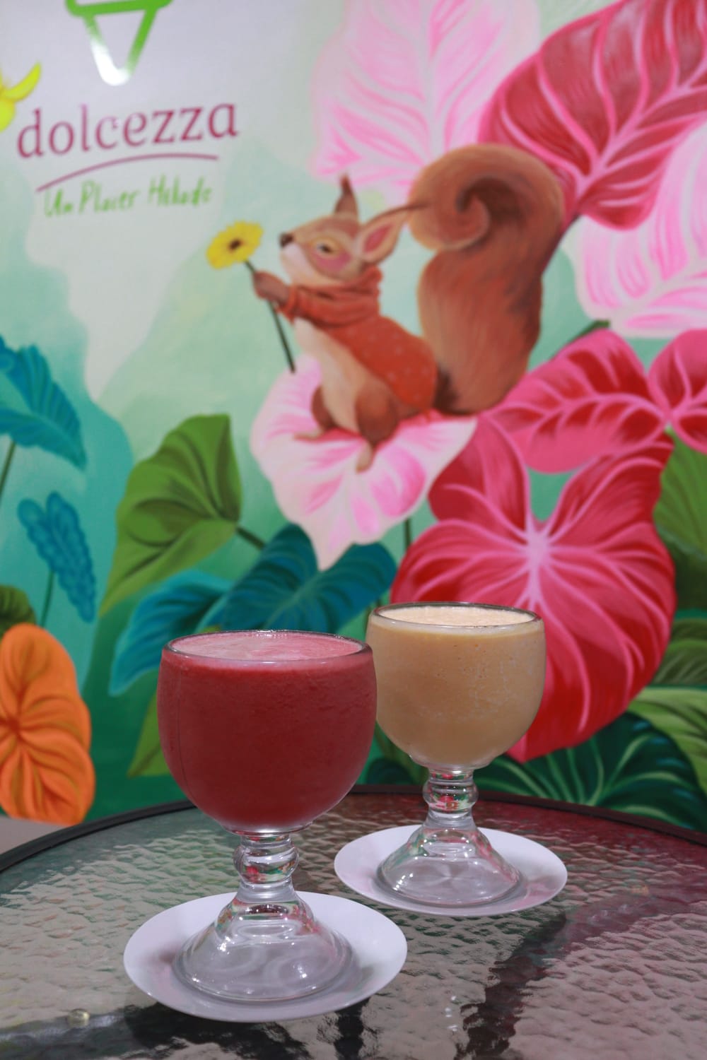 Jugo surtido con leche