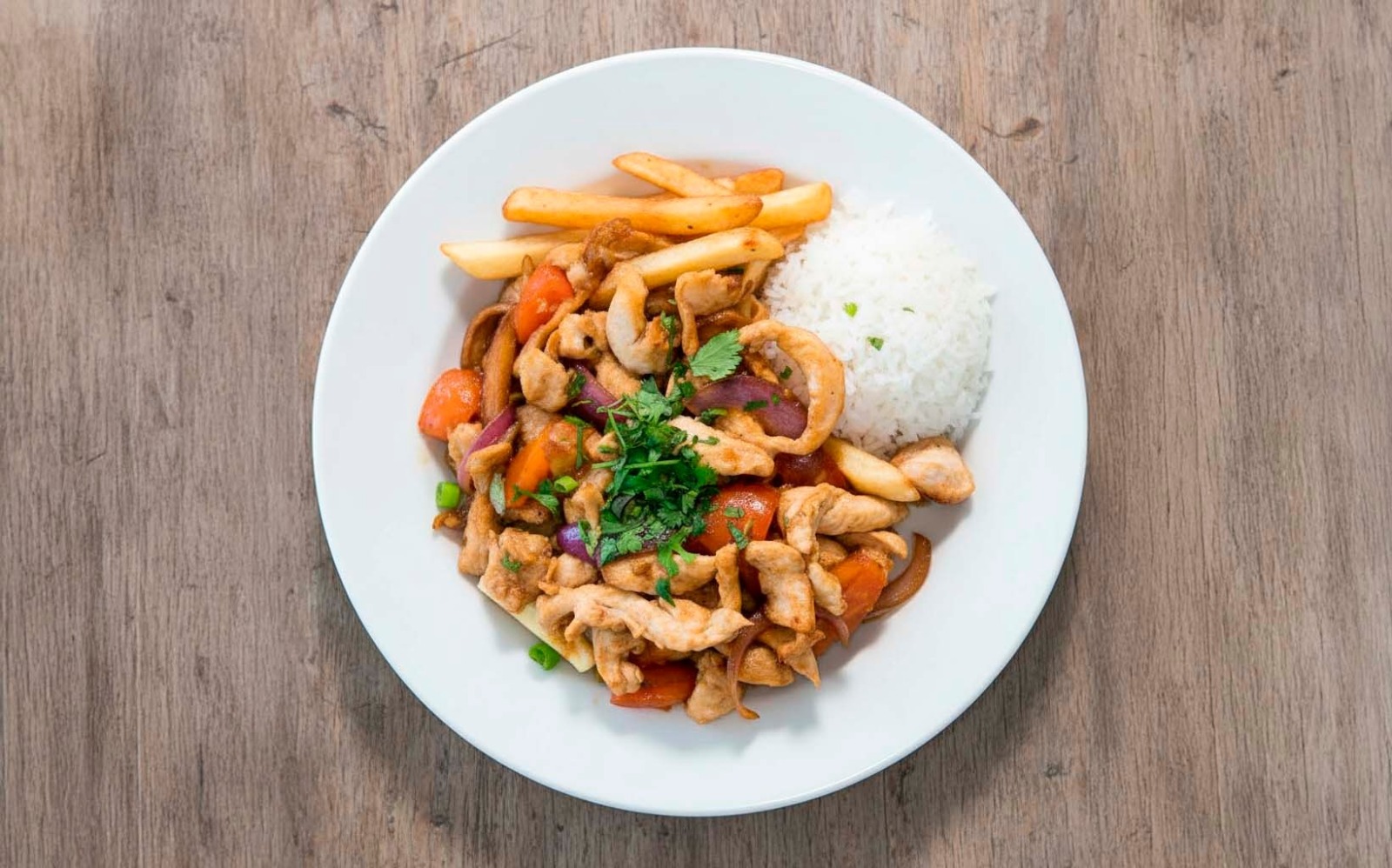 SALTADO DE POLLO